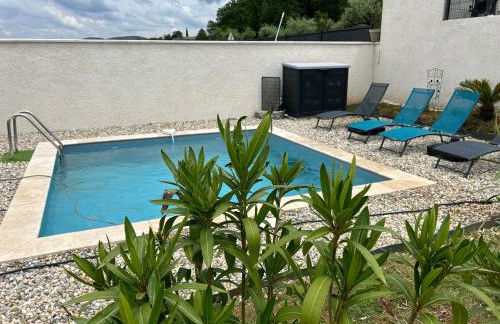 Vacances en Ardèche "maison pont d'arc" - Foto 1