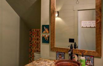 Camp 95 - Stunning Mountain Home - 4.5 Acres - Views - Hot Tub - Pet friendly - Private - Photo 41