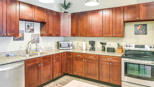 Bring a Pet Historic Downtown Olean Apartment - Foto 5