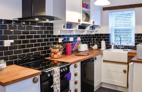 Fuchsia Cottage - Photo 5