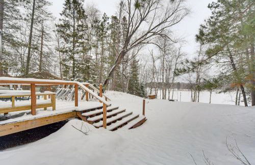 Waterfront Duluth Cabin with Deck and River View! - Foto 28