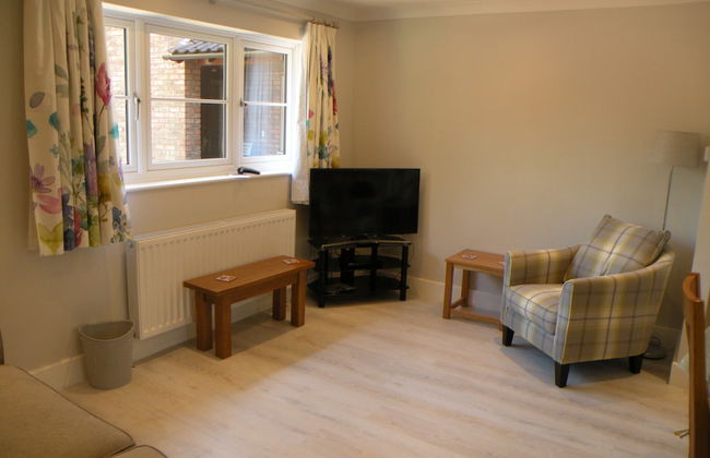 Woodfield House - Photo 25