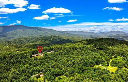 Modern A-Frame Cabin with Breathtaking Views of the Smoky Mountains, Perfect for Families or Groups - Foto 12