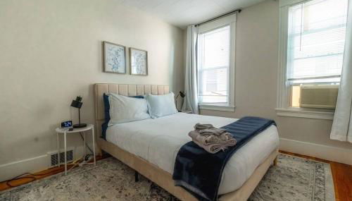 Walk to Downtown Salem with Arcade- Free Parking! - Foto 2