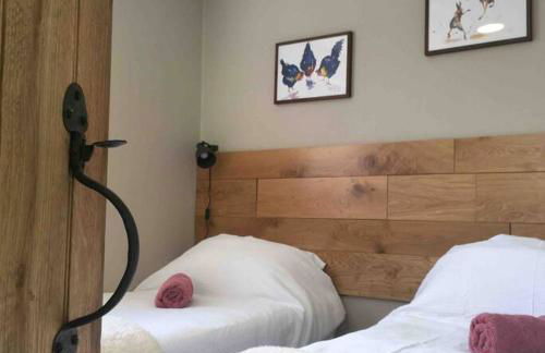 Beautiful Garden Cottage, close to Llandeilo. - Photo 2