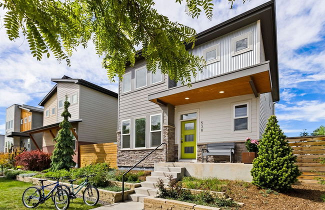 Contemporary Gem - Rooftop Deck & Private Hot Tub! - Foto 51