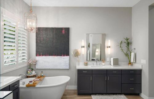 Elegant Phoenix Getaway w Pool and Spa Heating - Foto 20