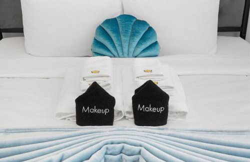 Spacious 5BR Coastal Retreat - 8 Beds Beach & Golf - Old - Photo 13