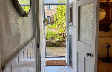 The Painter’s Retreat - Photo 12