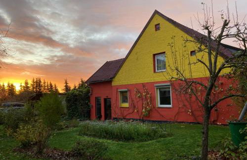 Villa Kunterbunt: Urgemütlich und fast perfekt - Foto 23