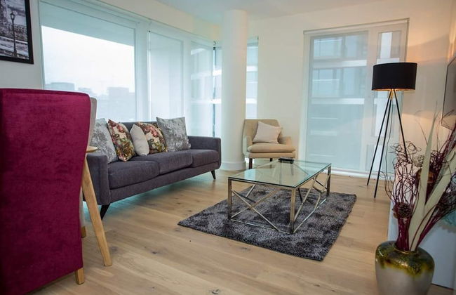 PREMIUM WOOLWICH 2 BED APARTMENT - Photo 3