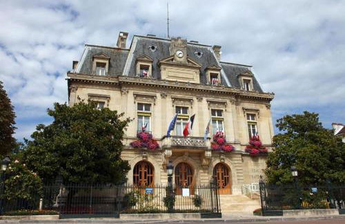 Studio rénové, calme, commerces & RER à 5 min - Foto 33