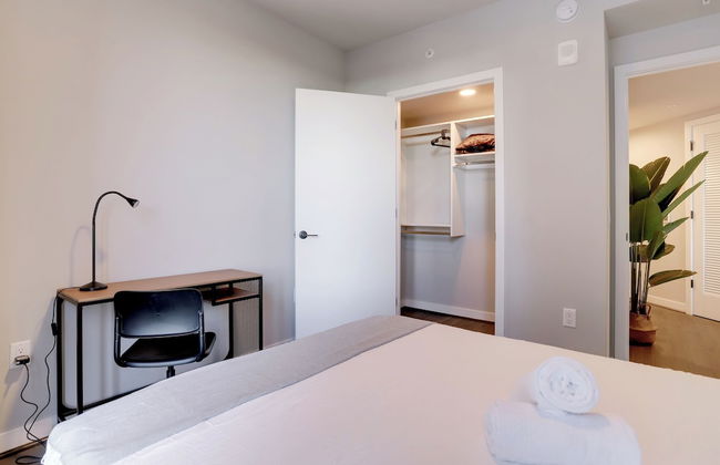 Stylish Apartment Steps from the Metro - Foto 17