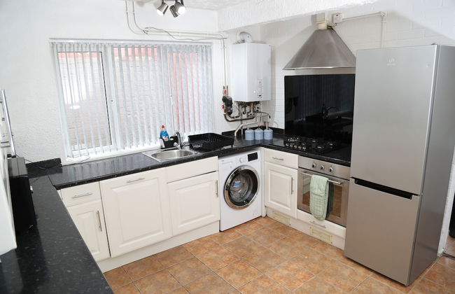 Cosy 3-bed Bungalow NEC Airport Close to Amenities - Foto 5