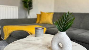 Sleeps 8 3 BED Parking NEC JLR NIA Airport - Foto 4