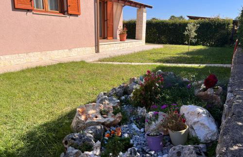 Villa Mirela with a comfortable garden and pool - Foto 24