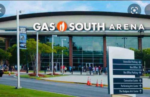 Lovely 5Bed, 3-FullBath ! 5min to free way I-85 - Foto 22