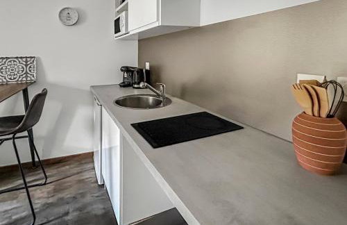 T2 cosy avec terrasse privée à Montluçon - Foto 11