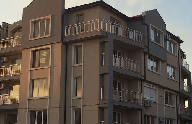 Palace Deluxe Hotel - Foto 1