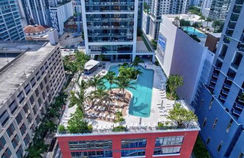 Apartment in New Luxury Condo in Downtown - Photo 64