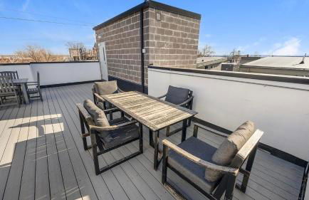 Landing Modern Studio Rooftop Lounge - Foto 16