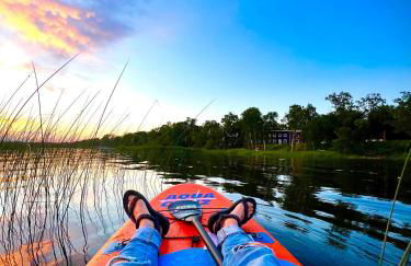 Designer Lake Cabin- HotTub, Sauna & Massage Chair - Foto 12