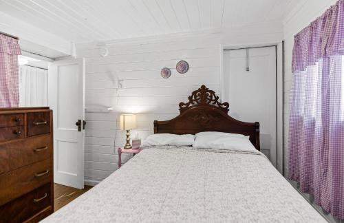 Cottage with Private Lake Access! Short distance to town - Foto 16