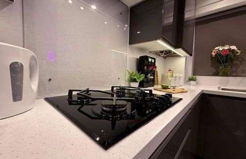 Beautiful 5-Bed East Sussex Home with Hot Tub - Foto 10