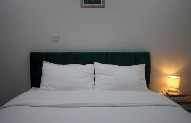 STAR NIGHT FURNISHED APARTMENTS - Photo 24