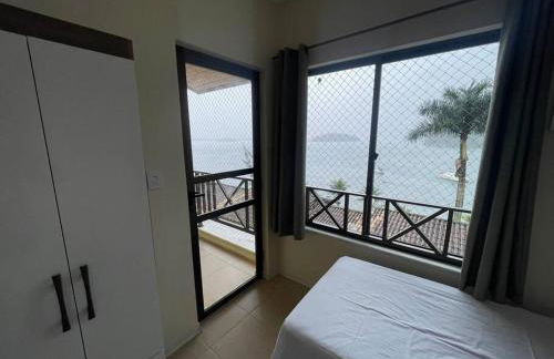 Casa 3 qtos beira mar praia exclusiva e piscina - Foto 5