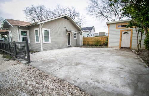 Hackberry St #A Renovated 2BR/2BA Near Downtown - Foto 12