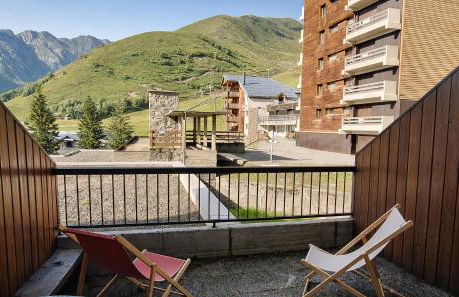 Appartement cosy au pied des pistes avec balcon et vue montagne - Foto 9