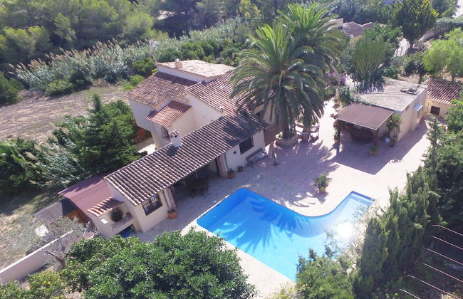 Private & Luxurious Villa With Pool - Lots of Space & Short Walk to the Sea - Foto 29