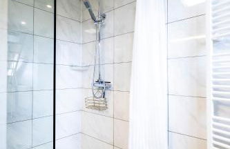 Gelbe Koffer - Große Design-Maisonette in Schiffweiler - Nähe See & Wald - 2 Parkplätze - Self-Check-in - bis 6 Pers - Foto 27