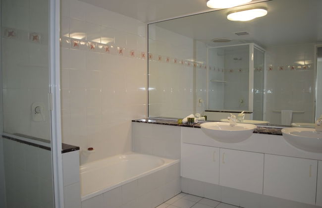 BeachView Apartments at Villa Paradiso - Photo 29