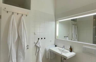 Munich Penthouse with Kitchen, Roofgarden and Parking - Foto 20