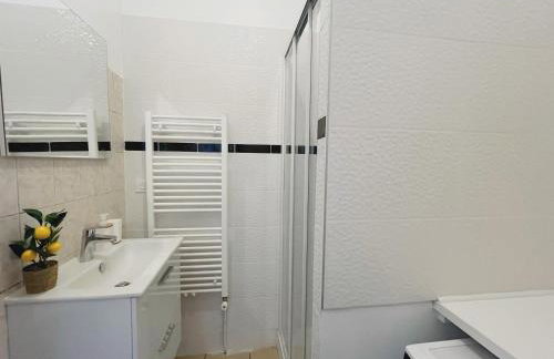 Terrazzo - Appartement 6 personnes - Check in h24 & Wifi - Foto 27