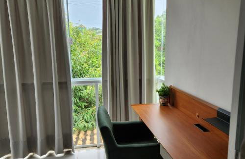 Casa confortável pertinho da praia com garagem e quintal - Foto 4