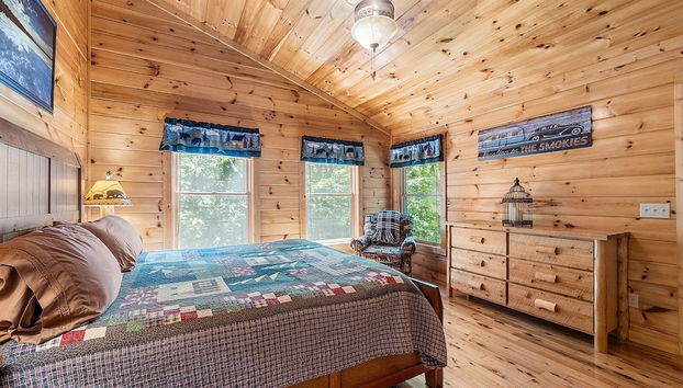 Margaret Hollow 2 Bedroom Cabin by RedAwning - Foto 2, Habitación