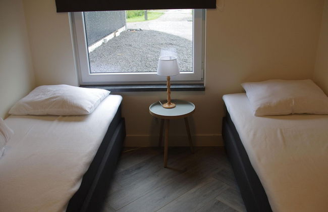 Beautiful Bungalow Near Alkmaar - Photo 3