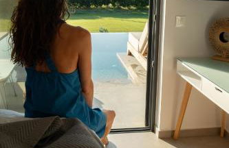 Aphrodite Luxury Suites, Private Heated Pool & Jacuzzi -Romantic Escape for Couples - Photo 6