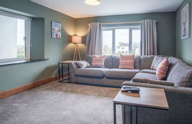 Hill House - 4 Bedroom - Llanrhidian - Photo 51