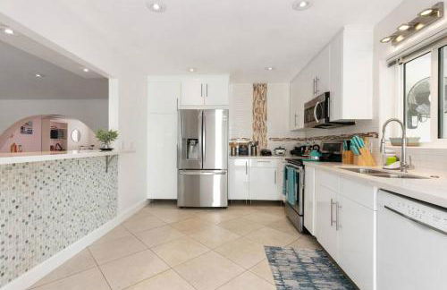 ~Villa Victoria Luxury! (Pool)~1 mile from beach - Foto 4