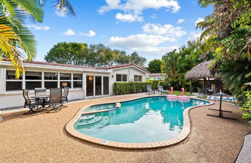 Solar Heated Pool Spa Tiki Hut Huge Backyard Hammock Retro Bikes - Foto 10