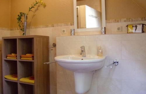 Apartment Wohnung in Abbehausen - Ellwürden by Interhome - Photo 17