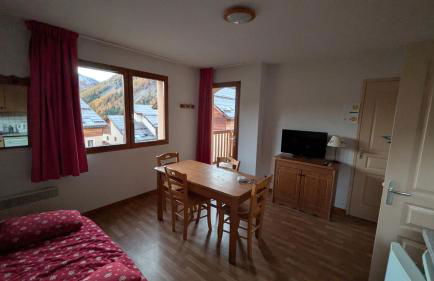 Appartement 3 pieces 6 personnes, 2 chambres, wifi fibre gratuit, piscine l'été et au pied des pistes l'hiver - Foto 9