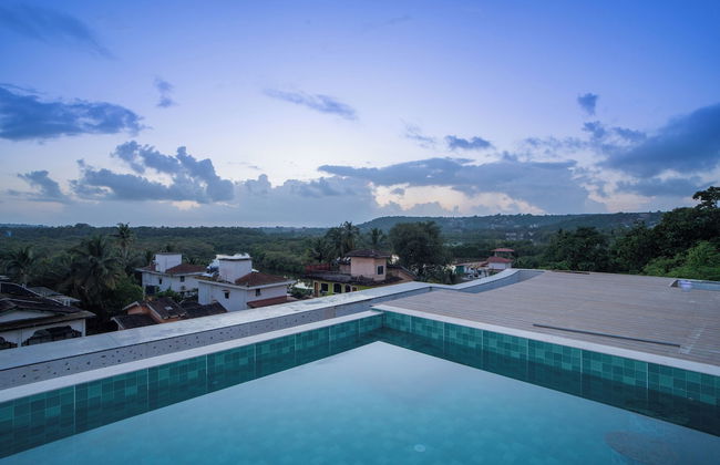 ELIVAAS Kamerios Verano 1 BHK with Pool - Photo 52