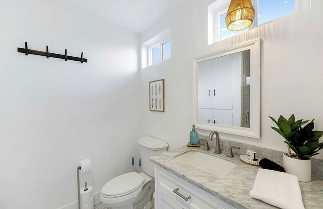 Steps From the Sand/boardwalk Outdoor Dining, Parking, and Patio in Newport - Foto 24