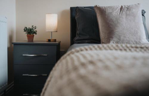 Large cosy house - free on street parking - Foto 49