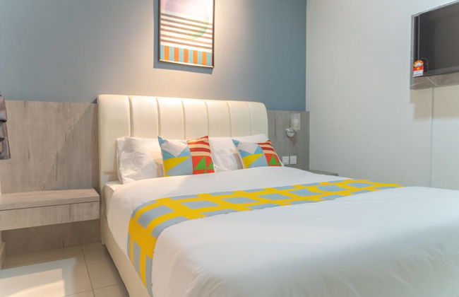 OYO Home 43995 Premium 3br 1tebrau - Photo 20